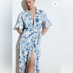 H&M Tie Belt Shirt Dress, Women’s Size Medium, Blue/White Floral